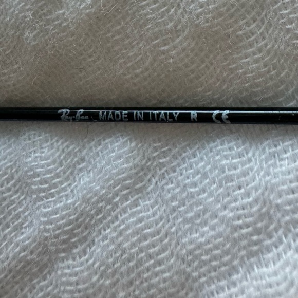 Ray-Ban Black Aviators - Picture 6 of 8